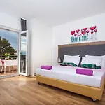 Bed & Breakfast Pansion Mlikota 4*