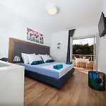 Pansion Mlikota Bed & Breakfast Promajna
