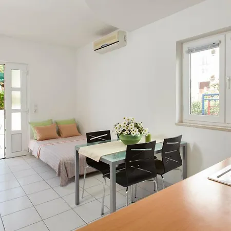 Pansion Mlikota فندق مبيت وإفطار