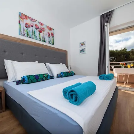 فندق مبيت وإفطار Pansion Mlikota 4*