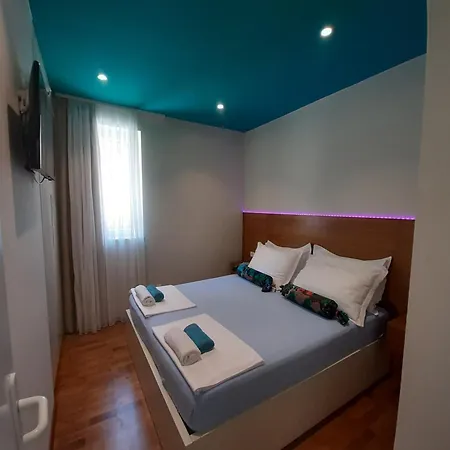 فندق مبيت وإفطار Pansion Mlikota