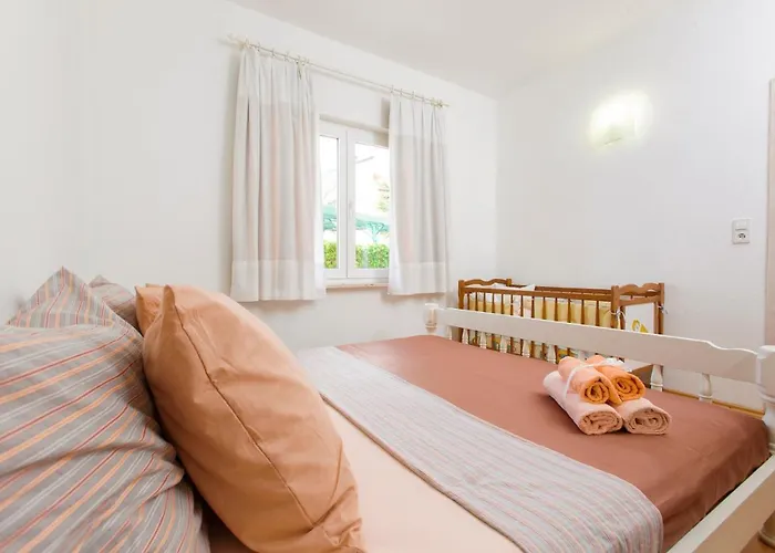 Pansion Mlikota 住宿加早餐酒店