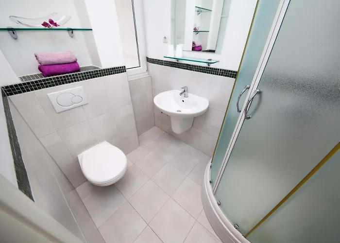 Pansion Mlikota 住宿加早餐酒店